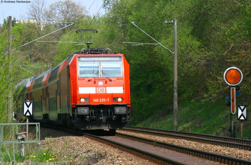 146 235-7 mit dem IRE 5191 (Karlsruhe Hbf-Kreuzlingen) am Evsig Villingen 01.05.09