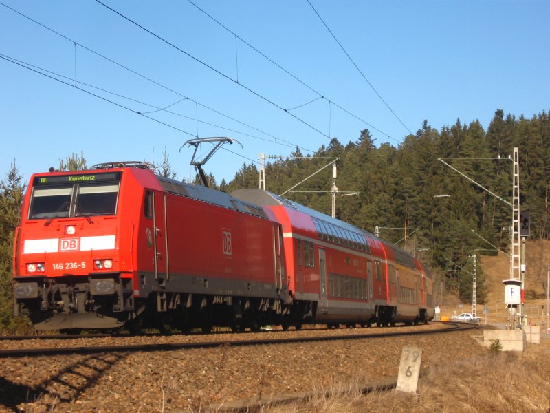 146 236-5 mit dem RE 4707 am km 79,6 9.2.08