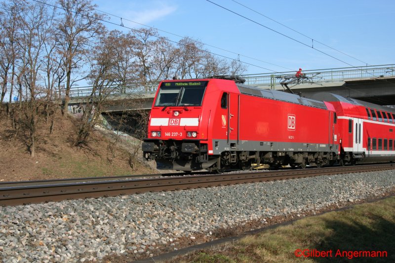 146 237-3 fhrt am 10.2.2008 bei Offenburg-Hildboltweier in Richtung Freiburg.