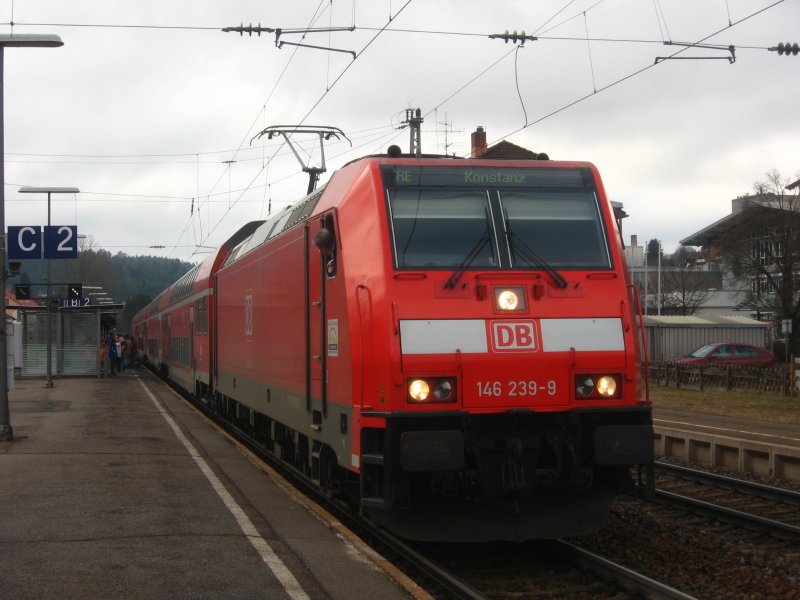 146 239-9 mit dem RE 4709 nach Konstanz in St.Georgen am 13.1.08