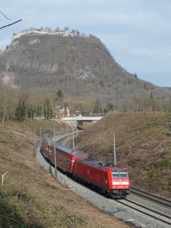 146 239-9 mit IRE 4701 Karlsruhe Hbf - Konstanz bei der Einfahrt in Singen(Htw). 15.03.09