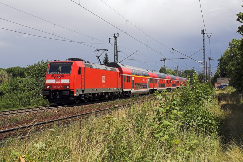 146 245 zog am 08.07.2008 einen RE von Mnchen nach Nrnberg und passierte hier Regensburg-Prfening.