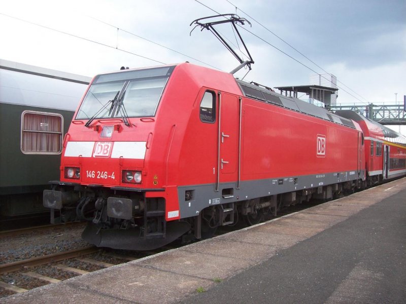 146 246-4 im Bahnhof Sonneberg, RB Sonneberg - N�rnberg 20.06.2009