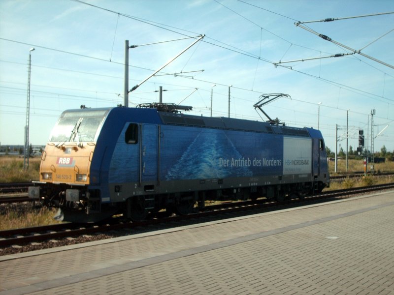 146 520-2  HSH Nordbank  am 05.08.2007 beim rangieren im Bahnhof Bitterfeld.