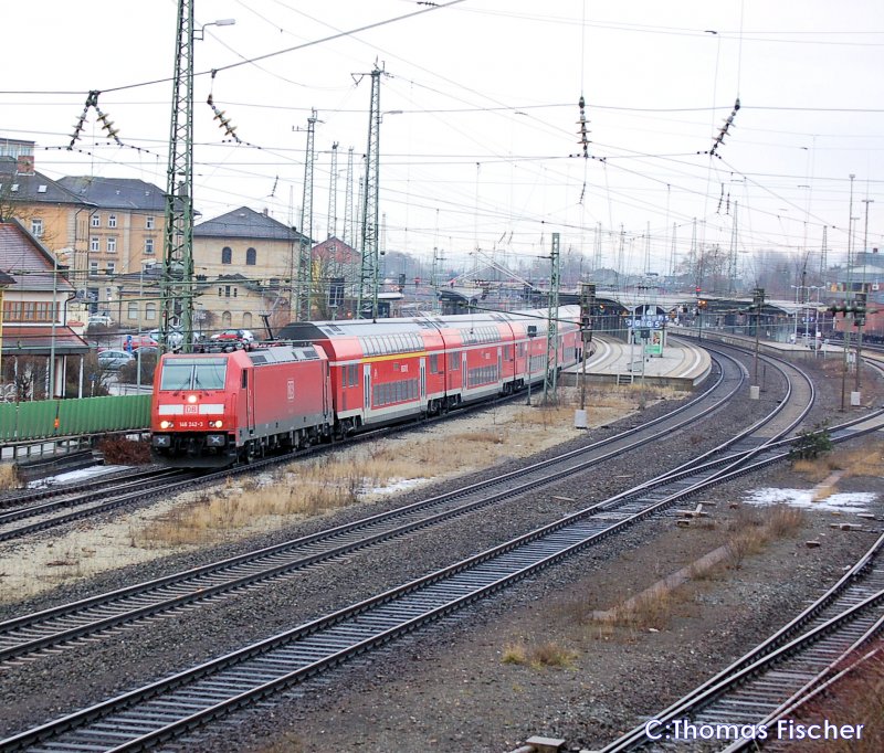 146_242 nach Sonneberg/Thr im Bhf-vorfeld von Lichtenfels 30.12.2007