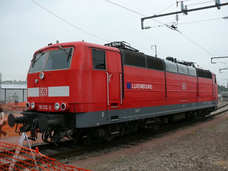 150 Jahre Eisenbahn in Luxemburg. Die 181 212-2 der DB mit passendem Namen  Luxembourg  befand sich ebenfalls unter den Auststellungsstcken. Aufgenommen am 09/05/2009.