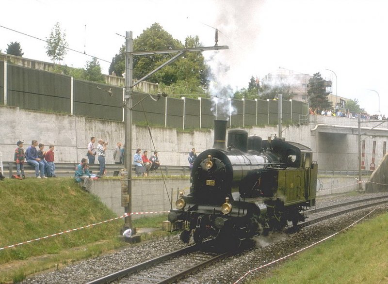 150 Jahre Schweizer Eisenbahnen.An der Parade im Juni 1997 in Lausanne sah man auch die Eb 3/5 Nr.5819 von SLM 1912,auch  Habersack  genannt(Archiv P.Walter)