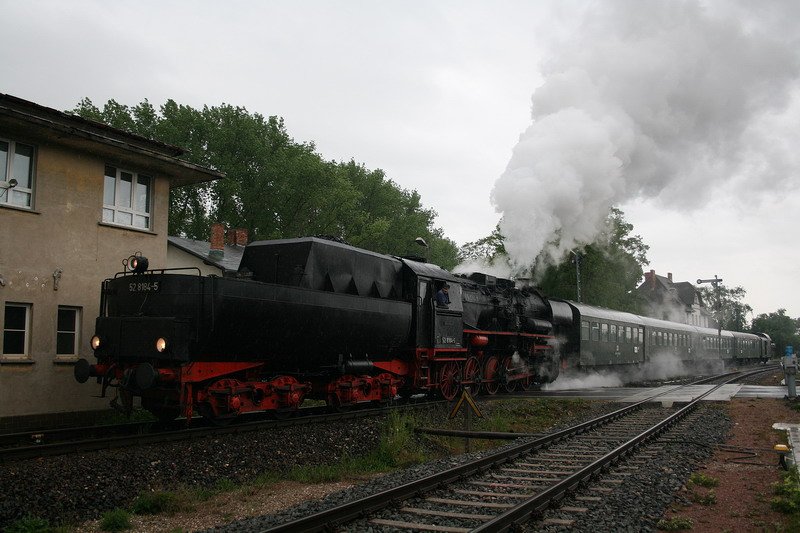 150 Jahre Stafurt-Schnebeck, die 52er des ETB Stafurt, bei der Ausfahrt aus Eickendorf in Richtung Schnebeck!