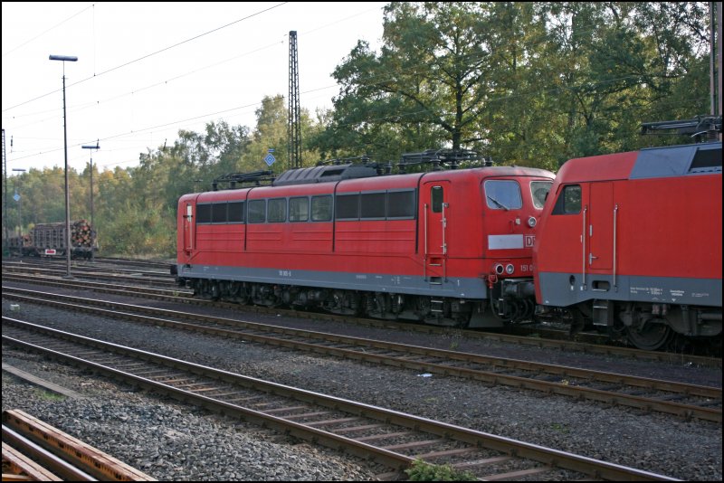 151 005 wartet in Kreuztal am 04.10.07 auf die neuen Aufgaben.