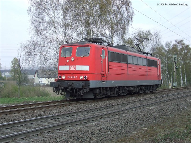151 016-3 erreicht als Lz den Gbf Gelsenkirchen Bismarck. 10.4.08