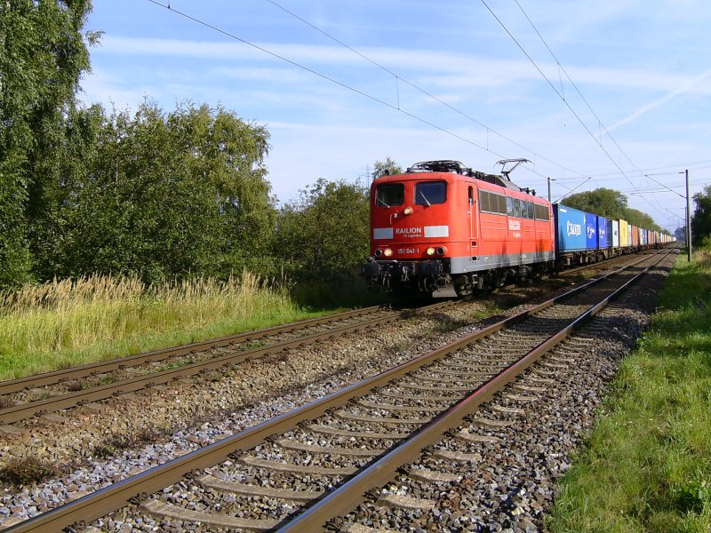 151 041-1 kommt am 26.08.2009 vom Rangierbahnhof  Alte Sderelbe .