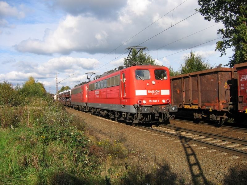 151 041 1 mit einer anderen 151er mit gem. GZ 

Limmer 20.10.2007