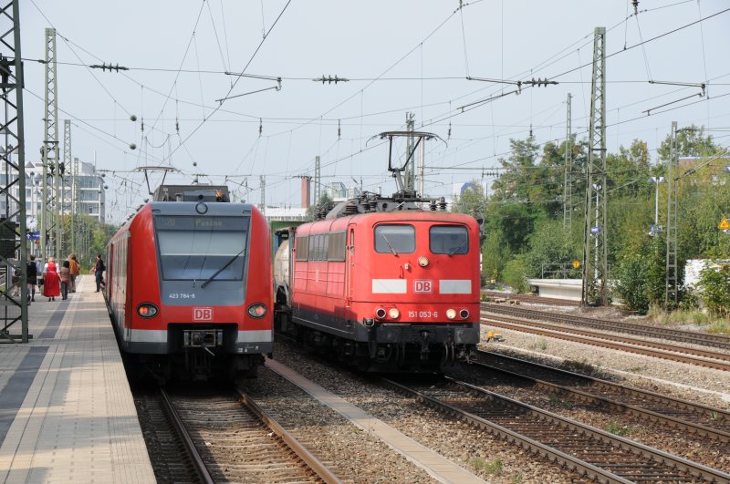 151 053 & 423 284 am 240909 in M�nchen-Heimeranplatz