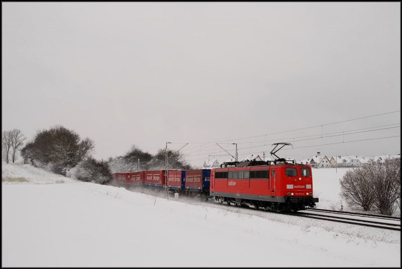 151 074 mit einem Gterzug bei Hattenhofen (24.01.2007)