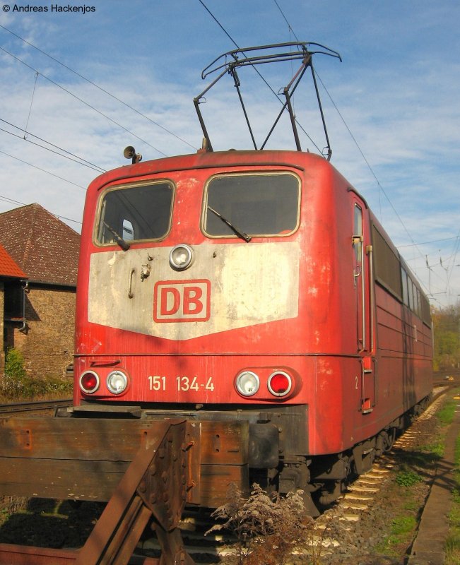 151 134-4  stand am 1.11.08 in Lauffach am Speesart 