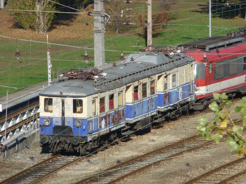 15.11.2008: Der noch vor kurzem im Heizhaus Wien Praterstern abgestelle 4041.05 wurde zum TS-Werk Floridsdorf gebracht. Vermutlich kommt dieser Triebwagen spter in das Eisenbahnmuseum Strasshof.