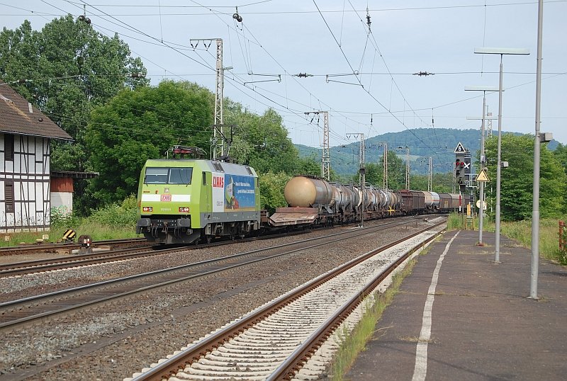 152 005-5  Claas  mit einem gem.GZ am 6.6.2009 durch Kreiensen