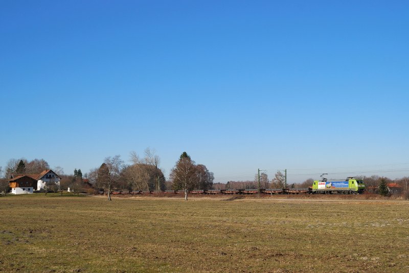 152 005 (CLAAS) mit Stahlbrammenzug 46685 vor bersee (20.02.2008)