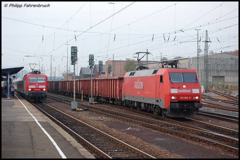 152 046-9 zieht am Abend des 02.10.07 FZT 56080 nach Stuttgart-Hafen aus dem Aalener Bahnhof.