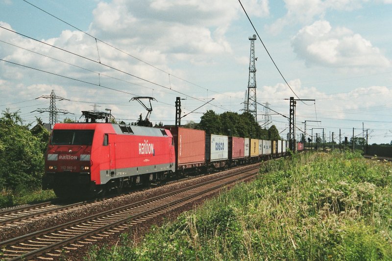 152 060 mit Boxxen in Hannover Ahlten