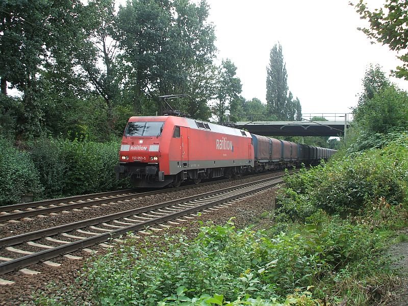 152 063-5 mit Stahlcolizug am 8.9.2007 in Limmer an der GUB Hannover