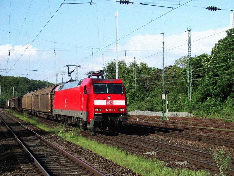 152 151 am 13.05.2002 in Kln-West
