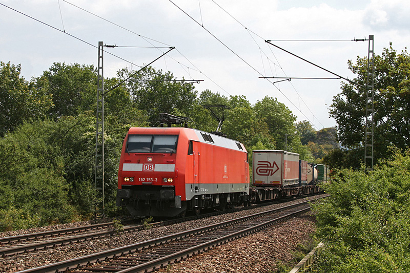 152 153 mit KLV Zug am 12.08.2009 bei Dollnstein.