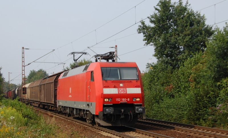152 160-8 ist am 10.8.09 mit einem Mischer auf der G�terumgehungsbahn nach Osten unterwegs.