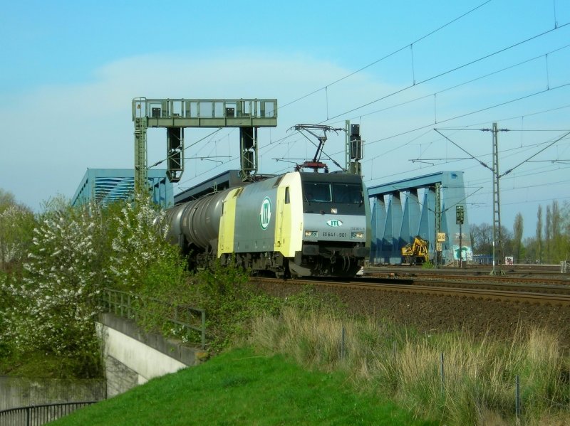 152 901 von ITL auf den Suderelbbr�cken in Hamburg