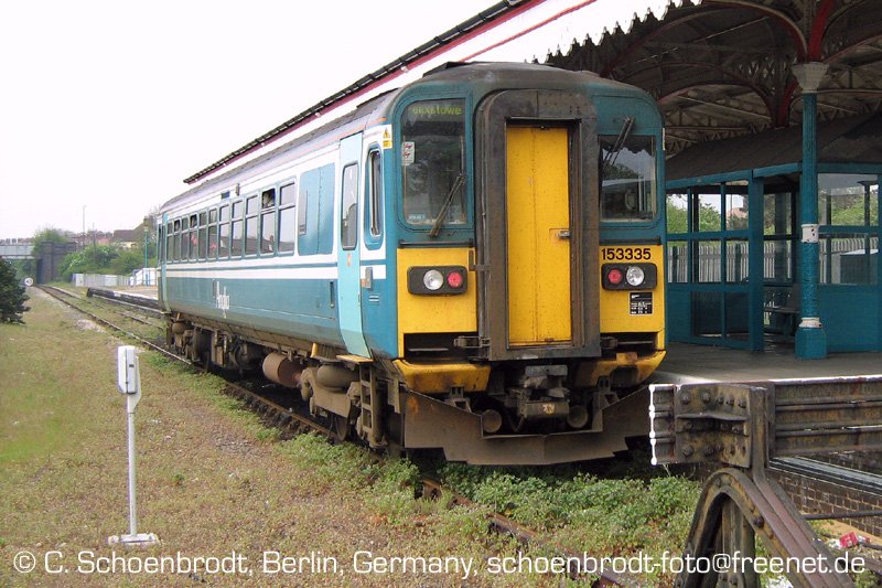 153335, im Bahnhof von Felixstowe, April 2008