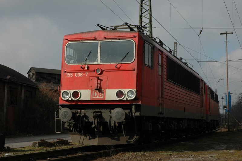 155 036 wartet in Oberhausen-West auf den nchsten Einsatztag
So. 16.05.2005