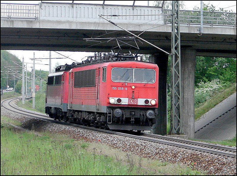 155 059-0 fhrt mit 140 798-0 in Richtung Hbf Stralsund. (am 15.05.07)
