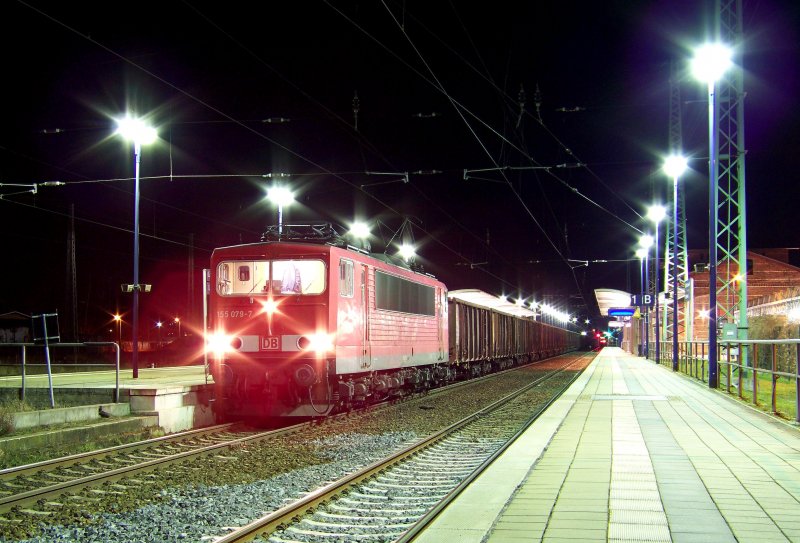 155 079-7 steht mit einem Gterzug im Bahnhof von Lbbenau/Spreewald bereit. Seine ging dann weiter in Richtung Calau/Niederlausitz. Lbbenau/Spreewald den 27.02.2009