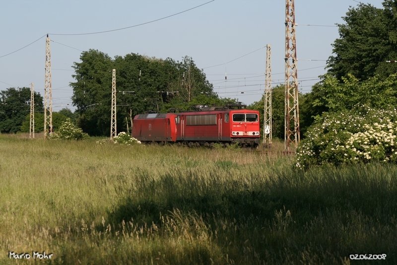 155 096-1 wird von einer unbekannt gebliebenen 145 Richtung Frankfurt Oder gezogen.