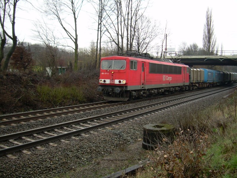 155 117 am 3.3.2007 mit dem Alcan Zug in Hannover/Limmer Richtung Seelze