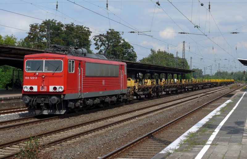155 123-3 bei der Durchfahrt in Herne 3.8.2009