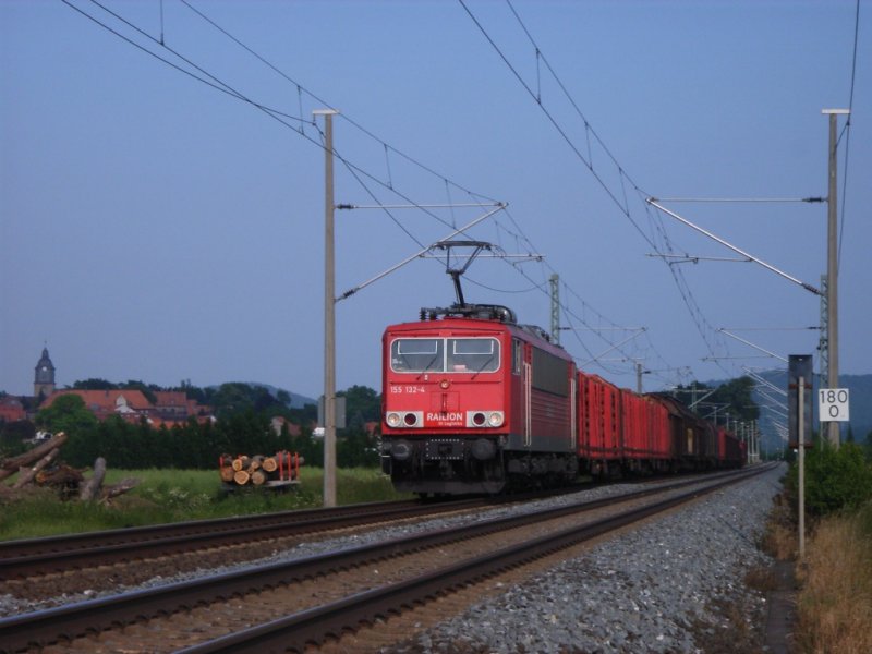 155 132 - 4 am Abend des 07.06.07 bei Herleshausen unterwegs in Richtung Gerstungen.