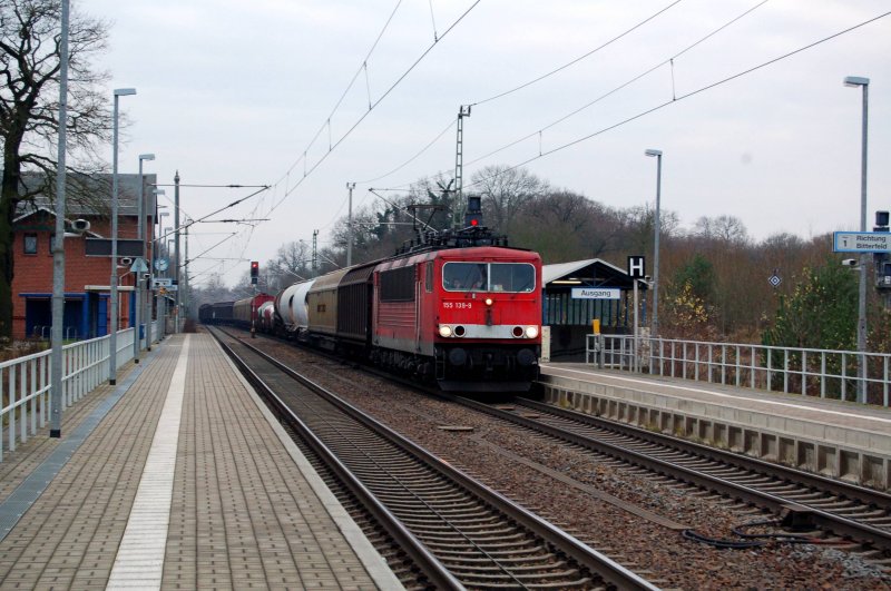 155 139 wechselt am 02.12.08 im Bahnhof Burgkemnitz vom rechten auf das linke Strackengleis. Kurz nach ihr folgten zwei IC.