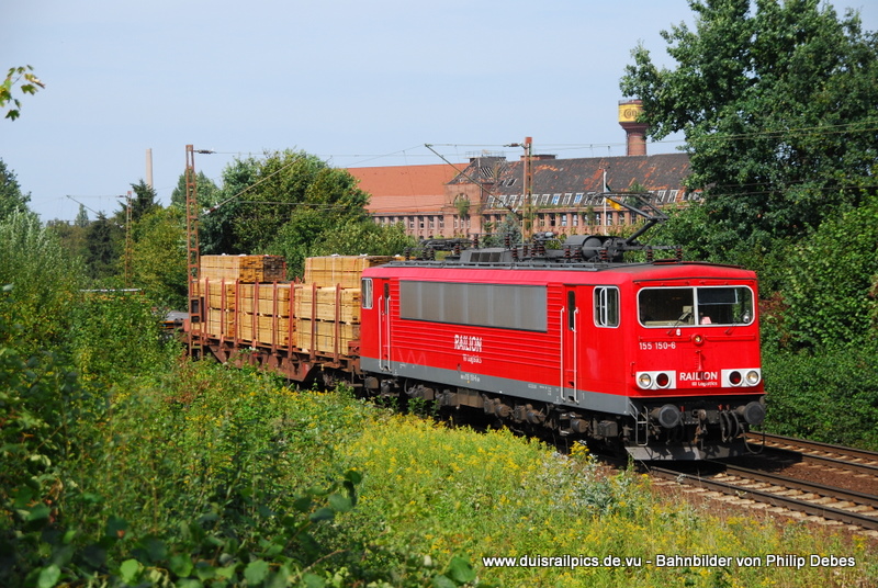 155 150-6 (Railion DB Logistics) fhrt am 15. August 2009 um 15:19 Uhr mit einem GZ durch Hannover Limmer