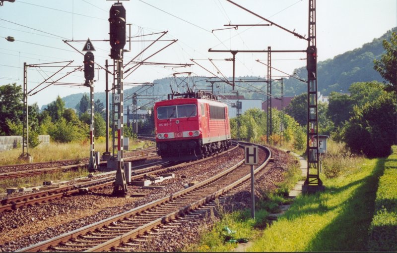 155 180 mit Fahrtziel Bblingen bei der Ausfahrt aus dem Bahnhof Herrenberg (Gubahn) am 12.09.2000