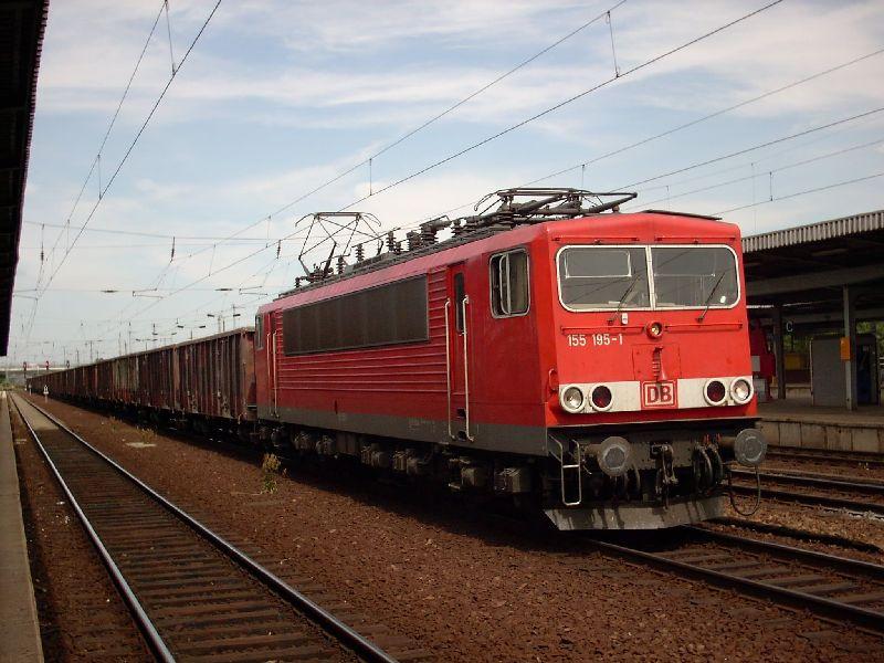 155 195-1 am 29.06.05 in Berlin Schnefeld.