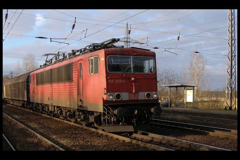 155 207 mit Schiebewandwagen und RoLa, 30.12.07, Bahnhof Saarmund