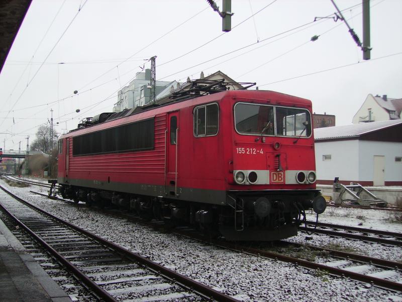 155 212 abgestellt am 27.12.05 in Worms .