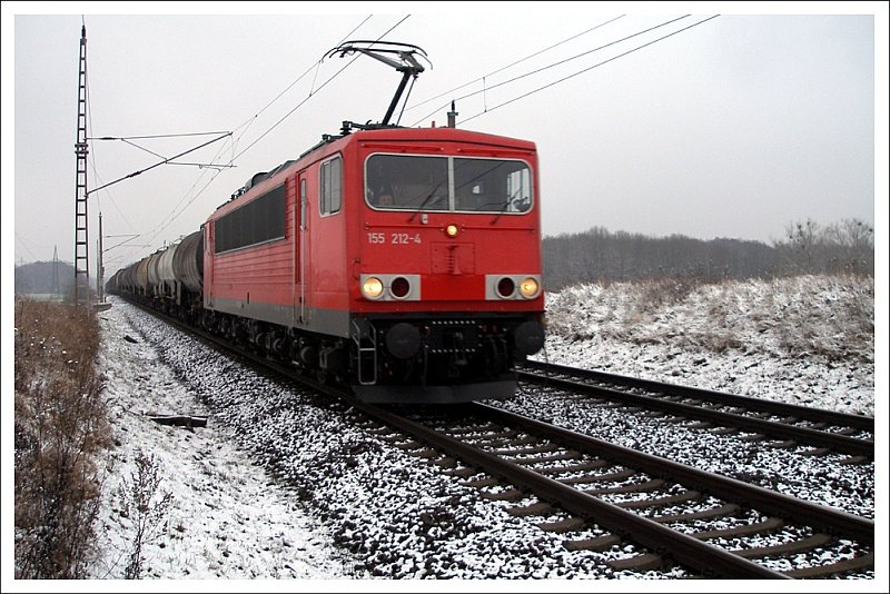 155 212 mit Kesselwagen, 02.01.08, Berliner Auenring zwischen Nudow und Ahrensdorf