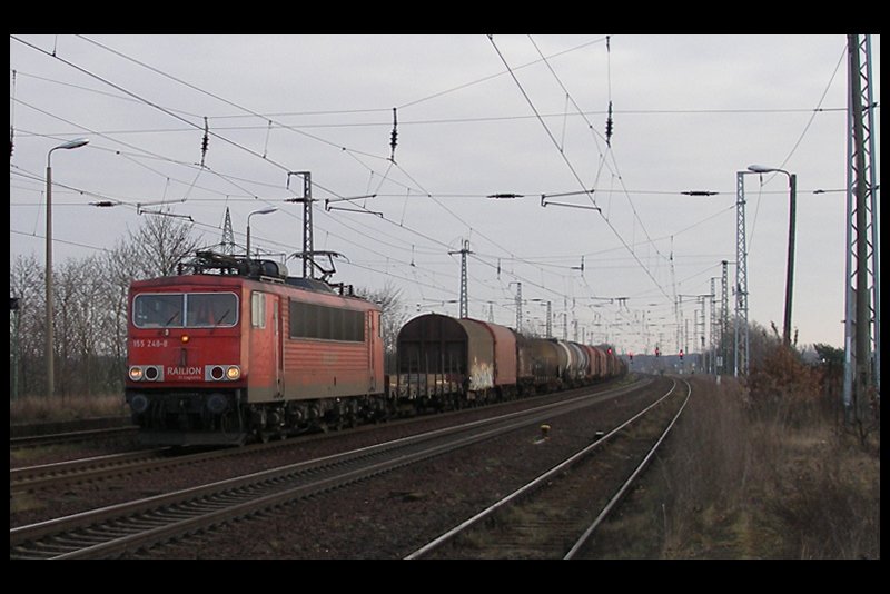 155 248 mit gemischtem Gterzug, 30.12.07, Bahnhof Saarmund