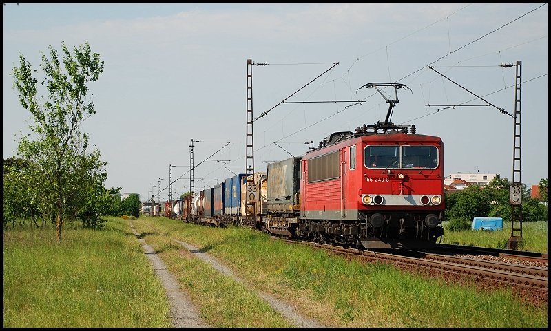 155 249 ist unterwegs in Richtung Kalrsruhe. Aufgenommen am 14.Mai 2008 bei Wiesental.
