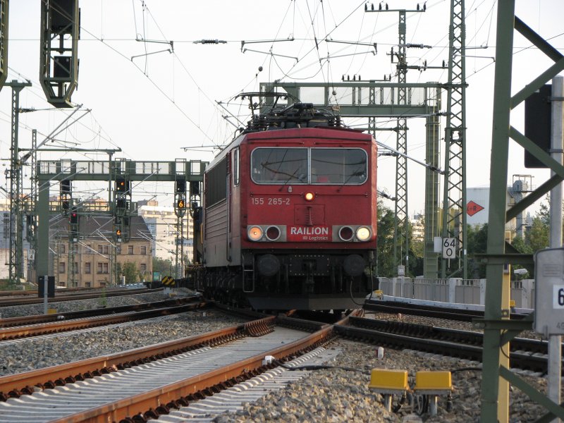 155 265-2 ist mit einem Gterzug Richtung Gterbahnhof Dresden-Friedrichstadt unterwegs.21.09.07