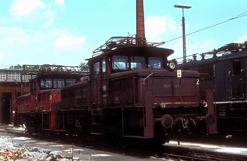 163 001 + 002  Stuttgart  10.07.77