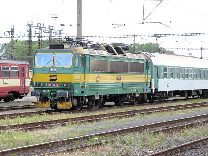163 090 im Bahnhof Chomutov, 19.09.07