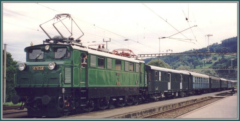 1670.104 auf dem Weg zu einem Jubilum in Rorschach bei einem Halt in Rheineck (Schweiz) (Archiv 10/98)